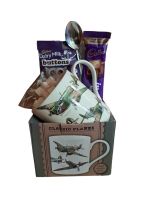 Cadbury's Hot Chocolate & Vintage Planes Mug Gift Set