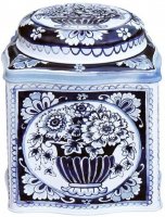 Elite Claire Winteringham - Blue & White Floral Wavy Dome Caddy Tin