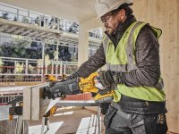 DeWalt XR Advantage Reciprocating Saw 18V 2 x POWERSTACK? 5.0Ah Li-ion