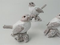 Giftware Trading Winter Bird on Branch 8.5cm - Assorted