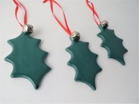 Giftware Trading Holly Leaf Tree Decoration 9cm