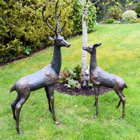 Solstice Sculptures Deer Pair Large 120 & 79cm in Dark Verdigris