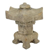 Solstice Sculptures Pagoda Lantern Sml 40cm -Wthrd Dk Stone Eff