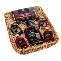 Mini Country Collection Basket - 35cl Shoot Shots Sloe Gin, 5cl Damson & 5cl Raspberry Gin, 5cl Sloe Port and 5cl Whisky with Dark Chocolate Shot Cups