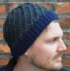 Pure wool - half fleece lined - border beanie - Charcoal/Blue