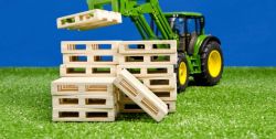Wooden Pallets Farm - Set of 8 - Scale 1:32 - Kids Globe V050761