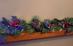 Christmas LED Robin Mixed Pine & Berry Garland - Artificial - Sage Decor