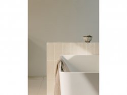 Roca Stonex Asymmetric Right Corner Bath with Integrated Panel