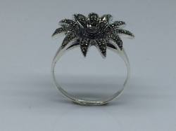 925 Marcasite Flower Ring