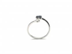 Silver Clover Black Torque Ring