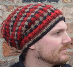 Pure wool - geometric slouch - Red/Rust