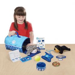 Melissa & Doug Pet Play Travel Play Set Tote & Tour - 15 Pieces