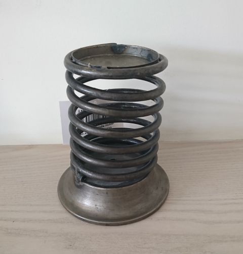 Spring Candle Holder - Bronzed Effect 