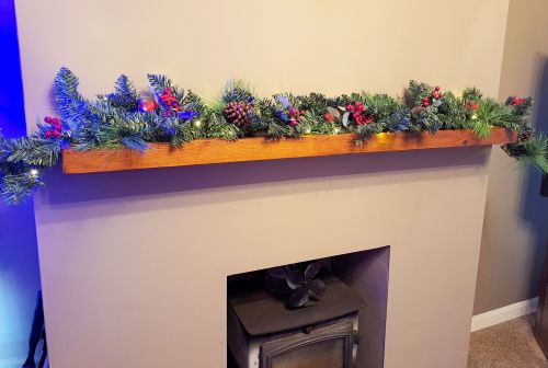 Christmas LED Robin Mixed Pine & Berry Garland - Artificial - Sage Decor