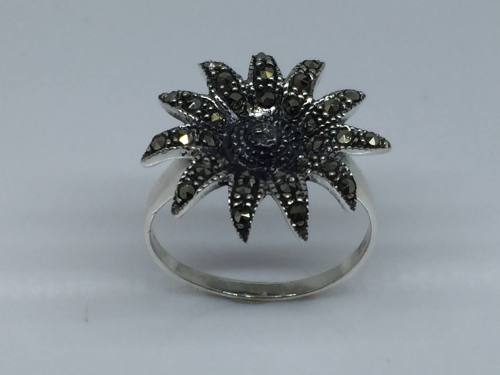 925 Marcasite Flower Ring