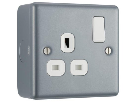 Masterplug Metal Clad Switched Socket 1-Gang 13A