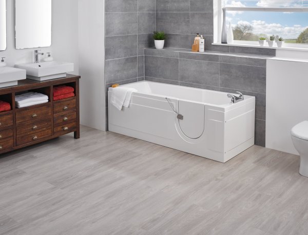 Access Buckingham Walk-in Bath